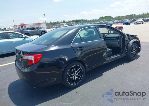 2014 Toyota Camry Le z USA, uszkodzony, nr VIN 4T1BF1FK5EU359541